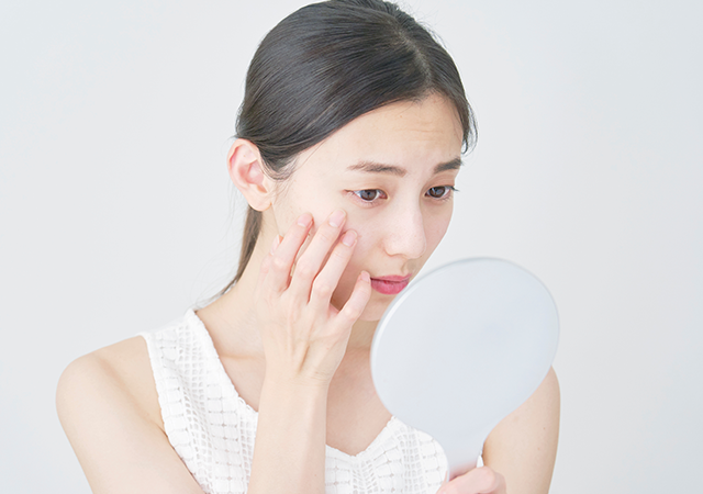 成人女性の繰り返すニキビに